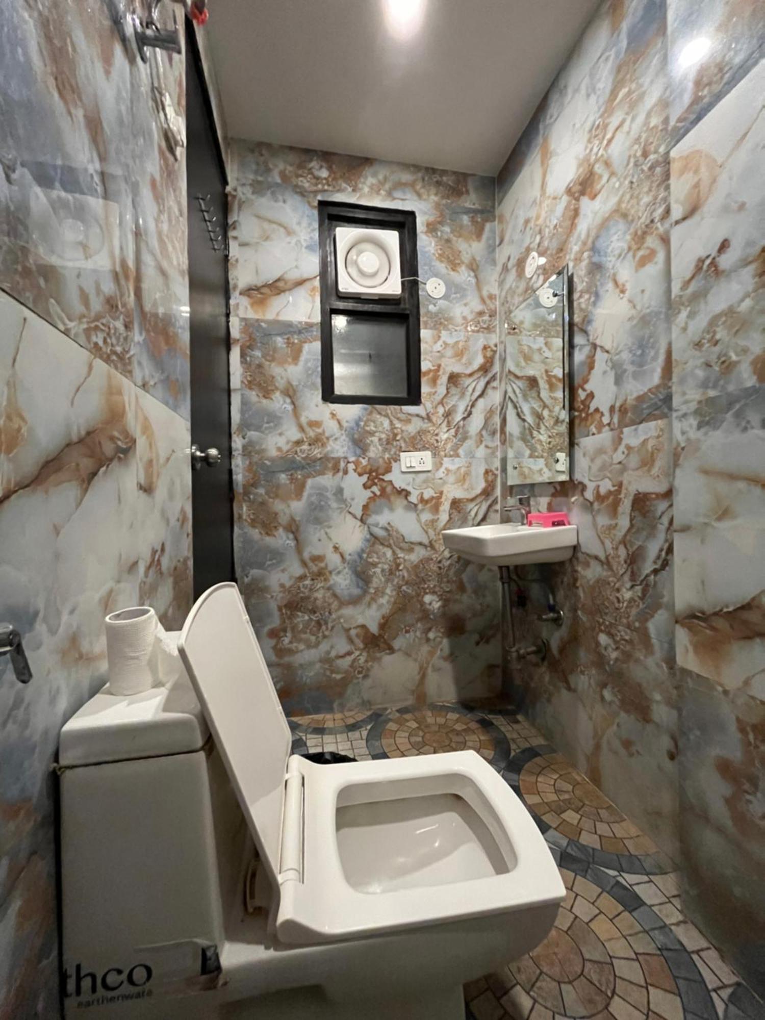 Jupiter Plaza- A Brand Of The Reality Hotel New Delhi Ngoại thất bức ảnh
