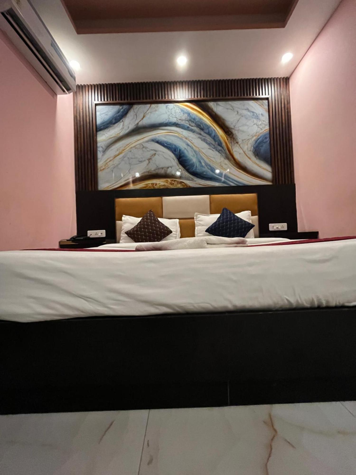 Jupiter Plaza- A Brand Of The Reality Hotel New Delhi Ngoại thất bức ảnh
